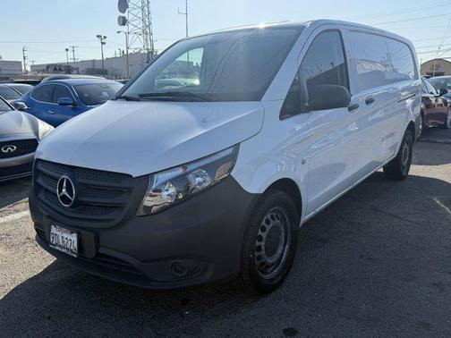 2022 Mercedes-Benz Metris Base