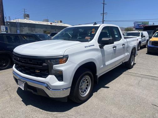 Summit White 2024 Chevrolet Silverado 1500 WT