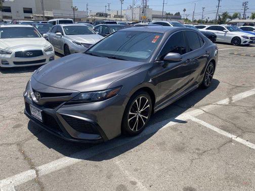 2021 Toyota Camry SE