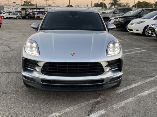 2021 Porsche Macan AWD