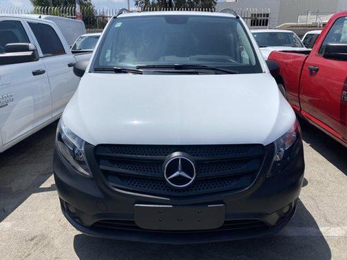 2022 Mercedes-Benz Metris Base