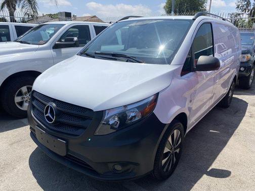 2022 Mercedes-Benz Metris Base