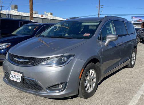 2020 Chrysler Pacifica Touring L