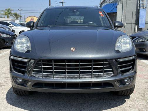 2018 Porsche Macan Base