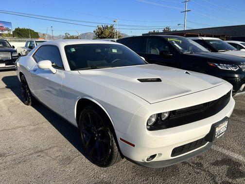 2021 Dodge Challenger SXT