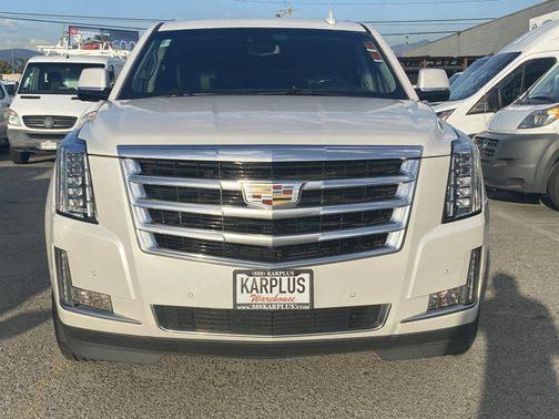 2017 Cadillac Escalade Luxury