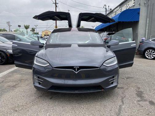 2018 Tesla Model X 75D