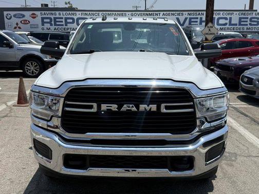 2019 RAM 3500 Big Horn Crew Cab 4x4 8' Box