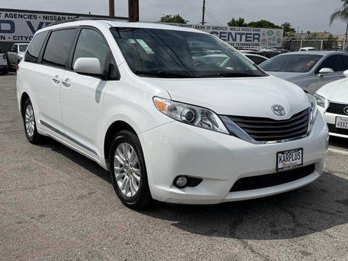2012 Toyota Sienna XLE