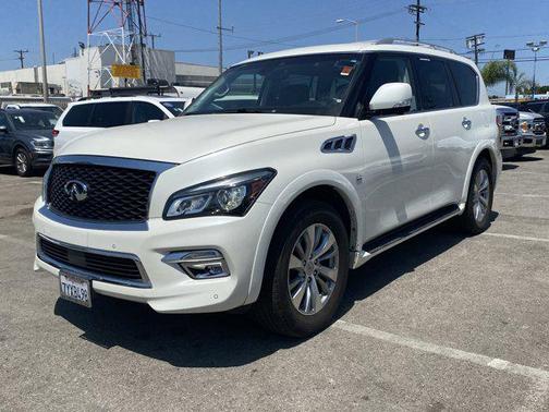 2017 INFINITI QX80 Base