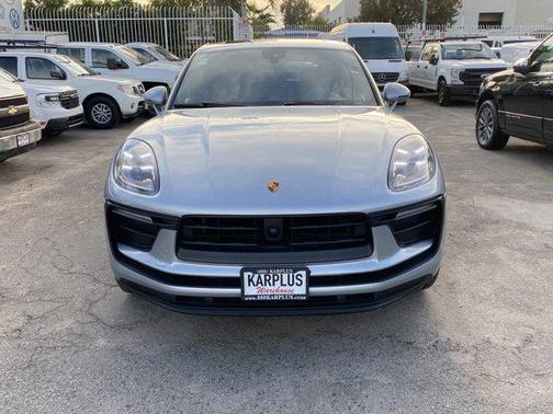 2023 Porsche Macan AWD