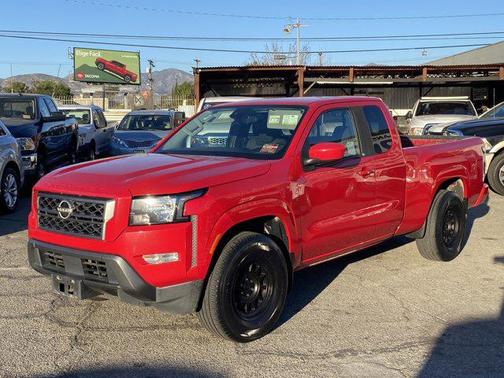 2022 Nissan Frontier SV