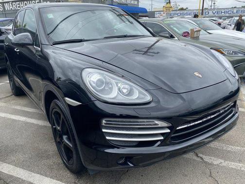2014 Porsche Cayenne Platinum Edition