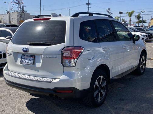 2017 Subaru Forester 2.5i