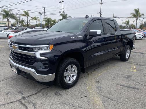 Dark Ash Metallic 2023 Chevrolet Silverado 1500 LT