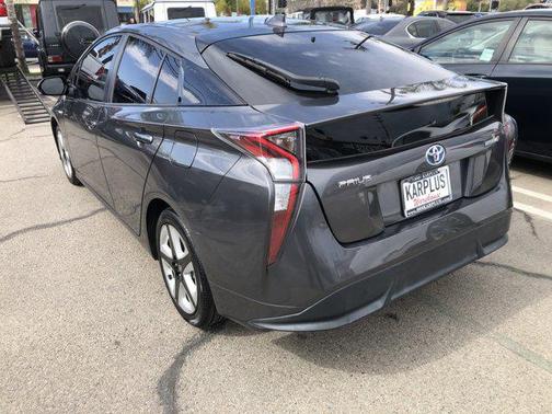 2017 Toyota Prius Four Touring