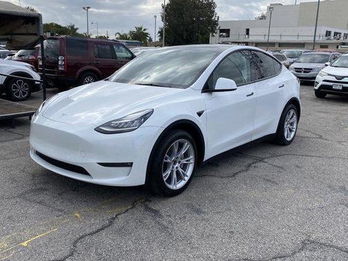 2021 Tesla Model Y Long Range Dual Motor All-Wheel Drive