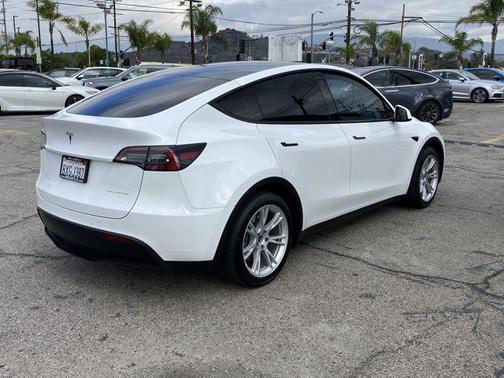 2021 Tesla Model Y Long Range Dual Motor All-Wheel Drive
