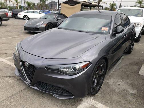 2019 Alfa Romeo Giulia Base