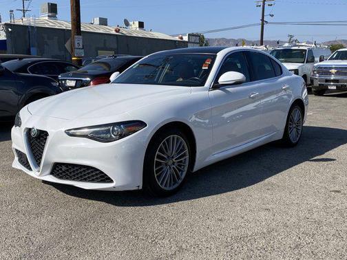 2018 Alfa Romeo Giulia Ti Lusso