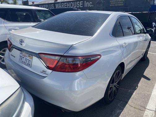 2016 Toyota Camry SE w/Special Edition Pkg
