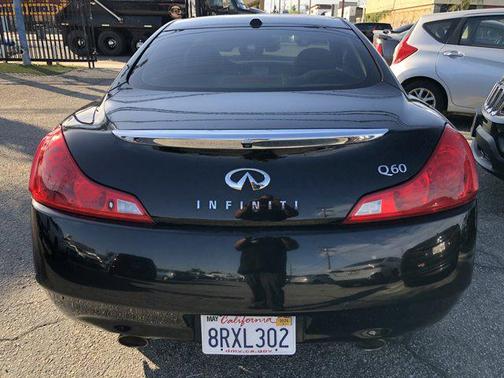 2015 INFINITI Q60 Journey