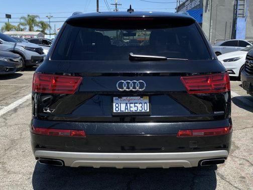 2019 Audi Q7 55 Premium Plus