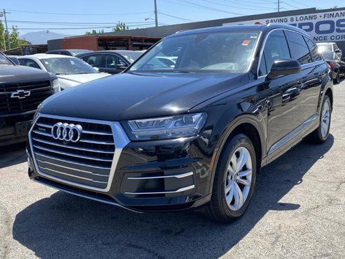 2019 Audi Q7 55 Premium Plus