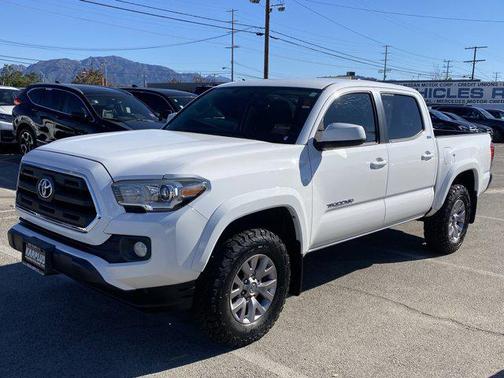 2017 Toyota Tacoma SR5