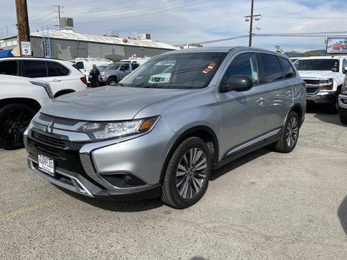 2020 Mitsubishi Outlander ES