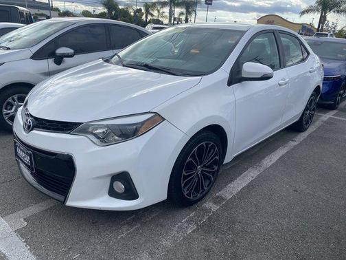 Super White 2015 Toyota Corolla S Plus