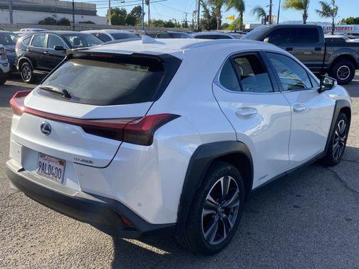 2022 Lexus UX 250h Base