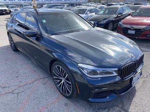 2019 BMW 750 I