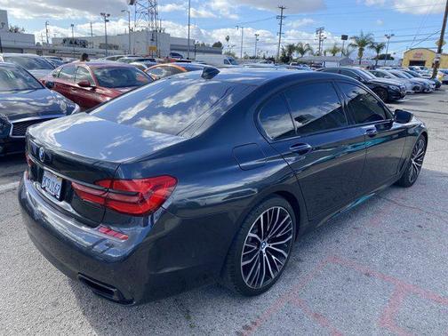 2019 BMW 750 I