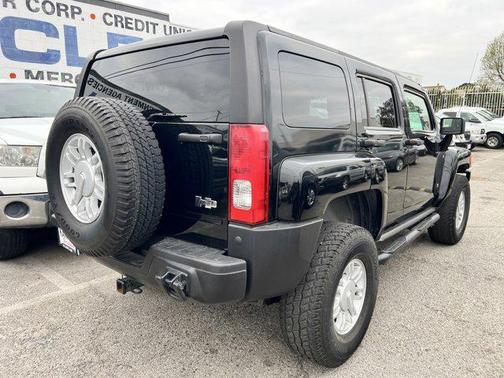 2008 Hummer H3 Base