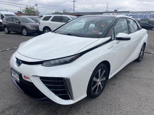 2018 Toyota Mirai Base