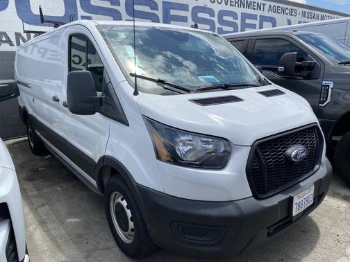 Oxford White 2023 Ford Transit-250 Base