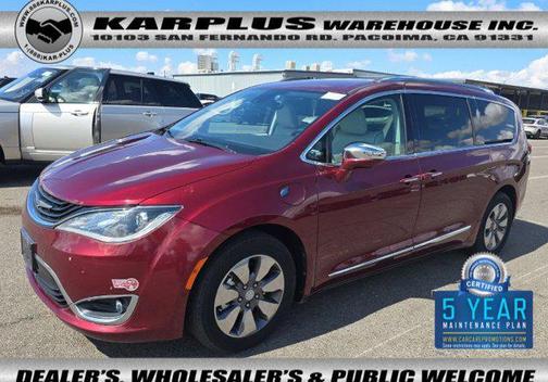 2017 Chrysler Pacifica Hybrid Platinum