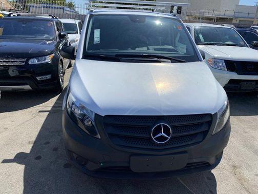 2018 Mercedes-Benz Metris Base