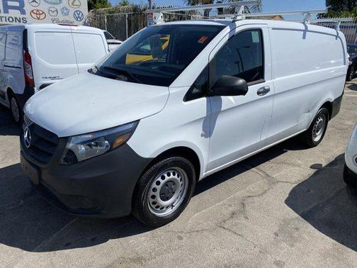 2018 Mercedes-Benz Metris Base