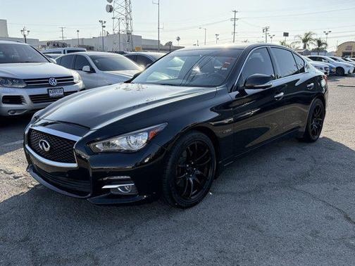 2017 INFINITI Q50 Hybrid Base