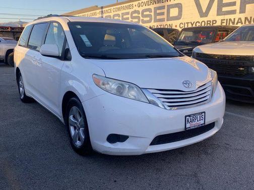 2015 Toyota Sienna LE