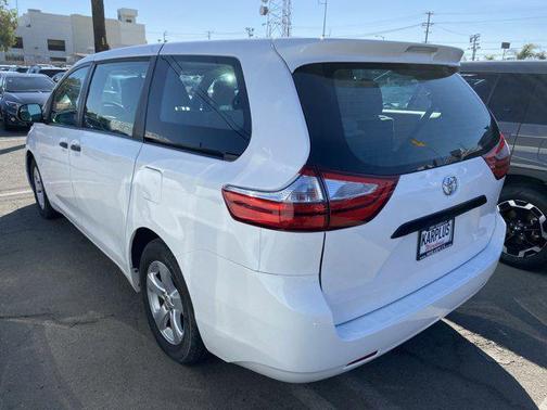 2016 Toyota Sienna L
