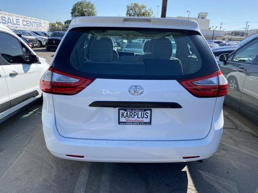 2016 Toyota Sienna L
