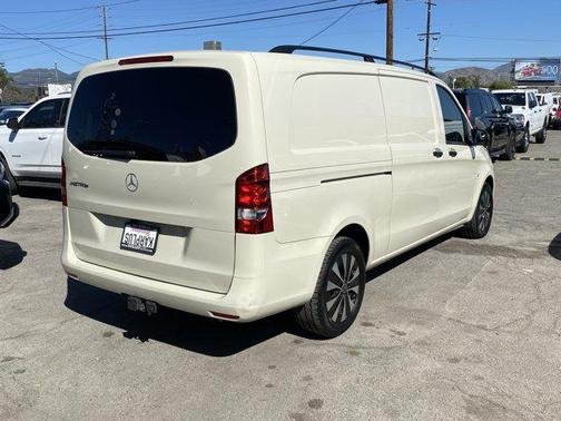 2022 Mercedes-Benz Metris Base