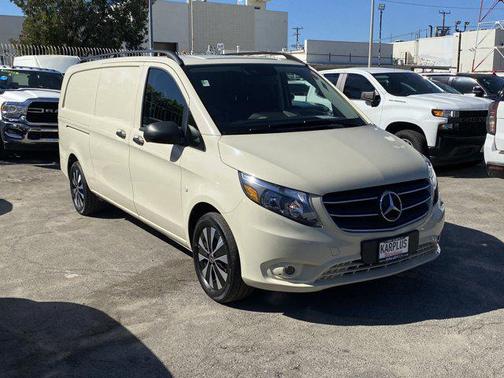 2022 Mercedes-Benz Metris Base