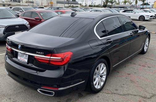 2019 BMW 740 740i