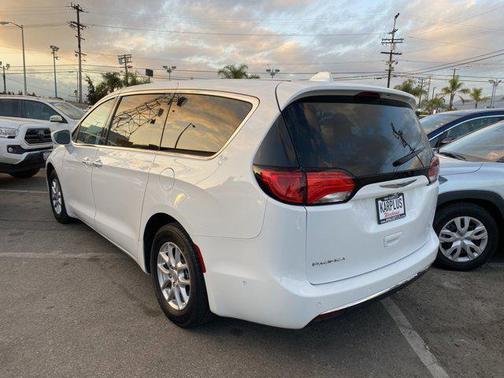 2020 Chrysler Pacifica Touring