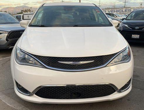 2020 Chrysler Pacifica Touring
