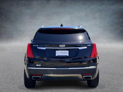 Stellar Black Metallic 2017 Cadillac XT5 Platinum